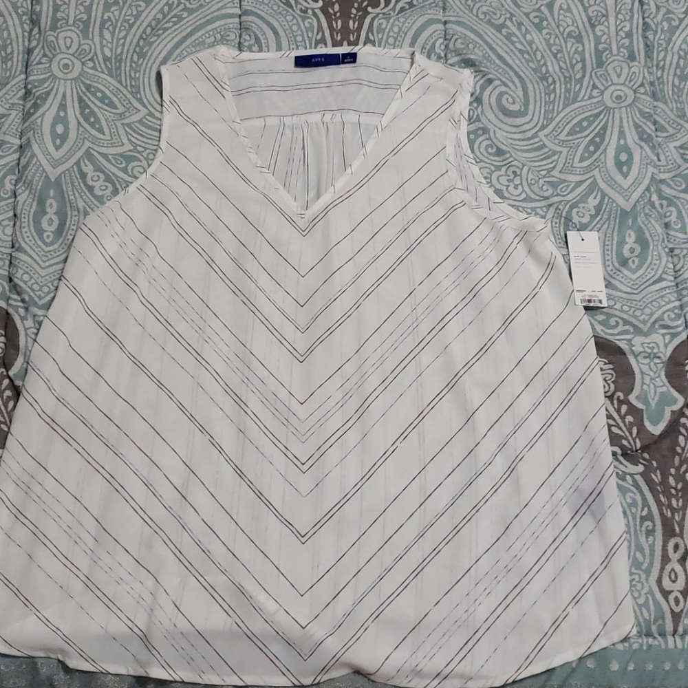 Apt 9 V-Neck Tank